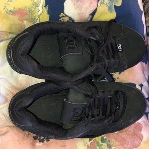 DC shoes